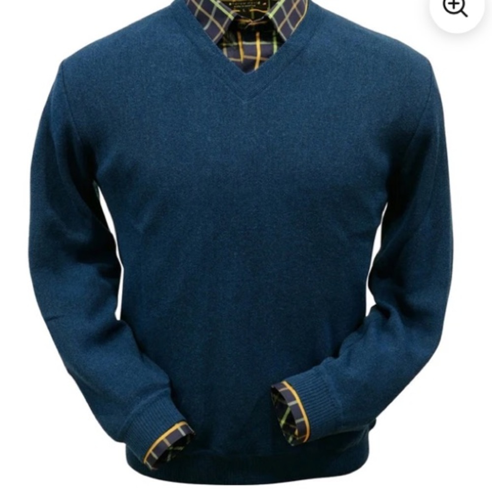 Peru Unlimited Alpaca/wool v-neck sweater